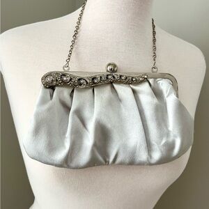Elegant Vintage La Regale Silver Rhinestone Evening Clutch